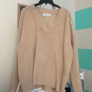 SUPER SOFT BOUTIQUE SWEATER